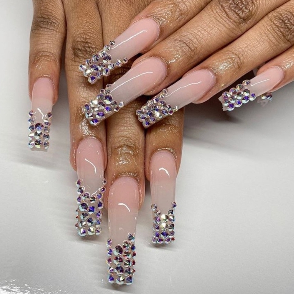 Press on nails